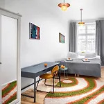 Pomaranczarnia Apartman