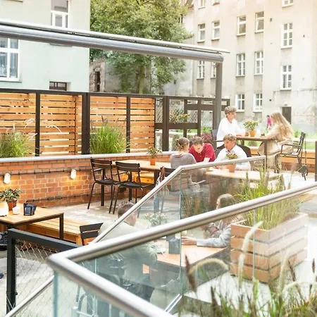 Apartament Pomarańczarnia *