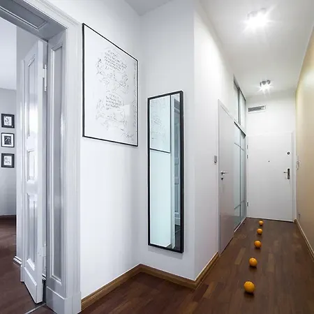 Apartament Pomarańczarnia