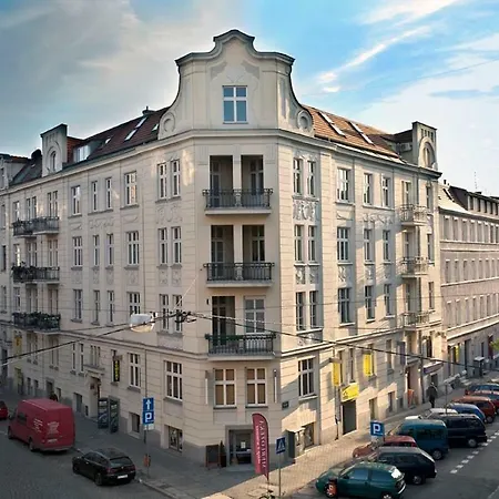 Apartament Pomarańczarnia *