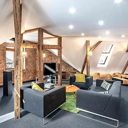 Pomaranczarnia Apartmán