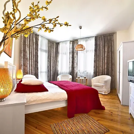 Pomaranczarnia Apartman *